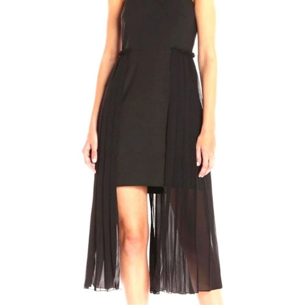 Elegant Black Sleeveless Pleated Midi Dress